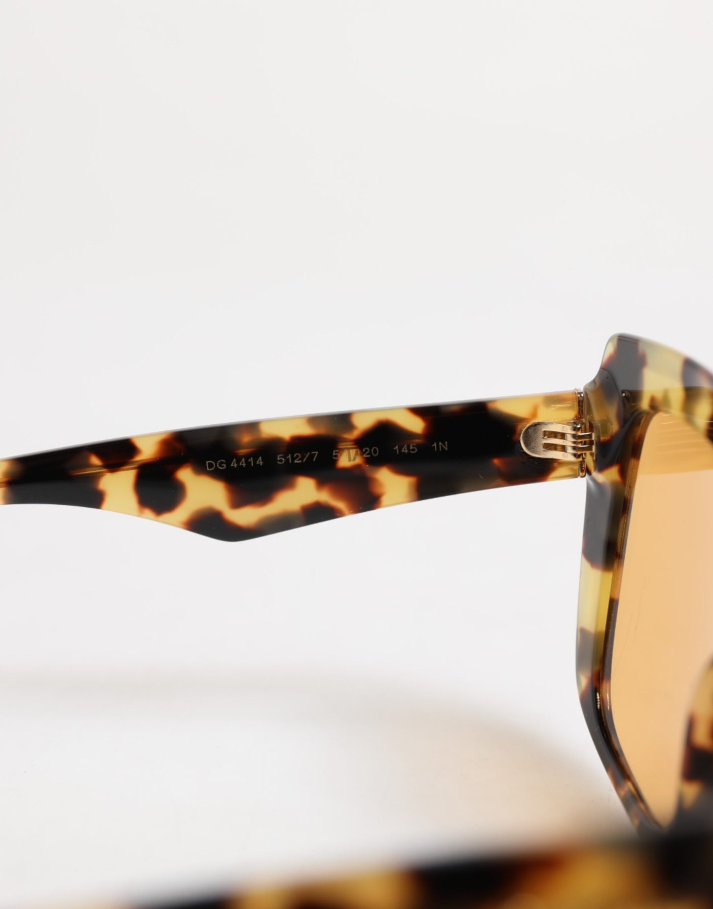 Слънчеви очила Dolce & Gabbana с черно-жълти квадратни слънчеви очила Havana Leopard