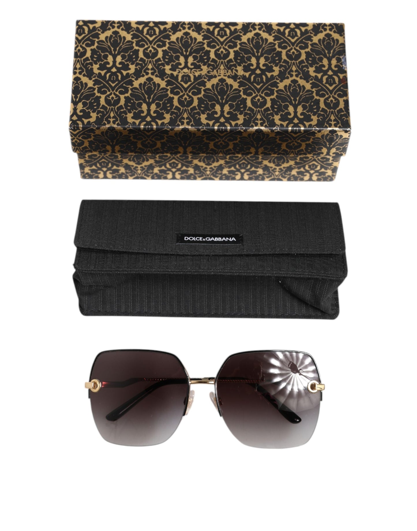 Слънчеви очила Dolce & Gabbana DG2267 с черно-златист метал и пълна рамка с квадратна форма